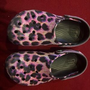 CROCS Kids' Pink and Black Water Shoes